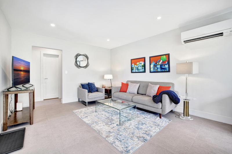 Duplex, Triplex and Fourplex Images