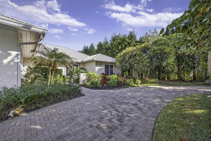  Single Family Homes Photo 21:  Jupiter Island,  FL 33455