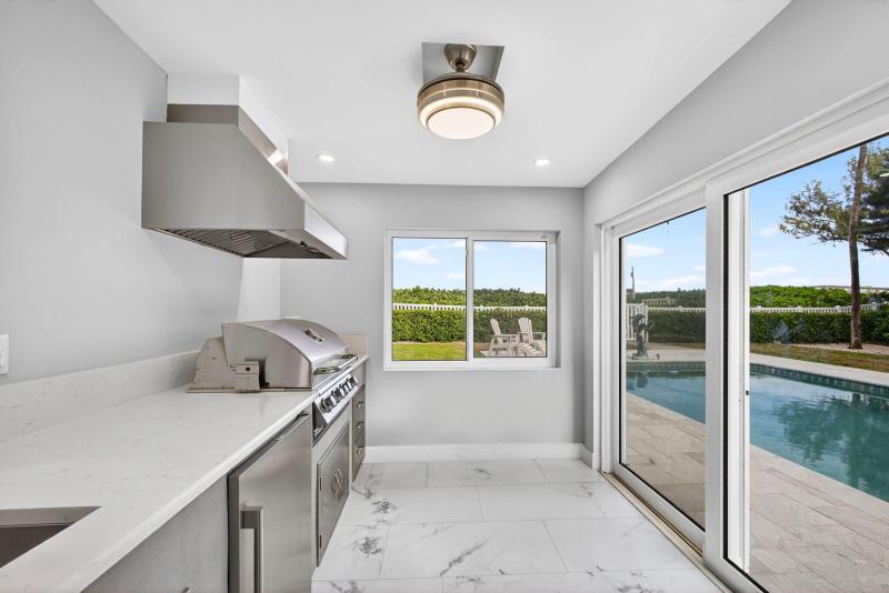  Single Family Homes Photo 61:  Jupiter Island,  FL 33455