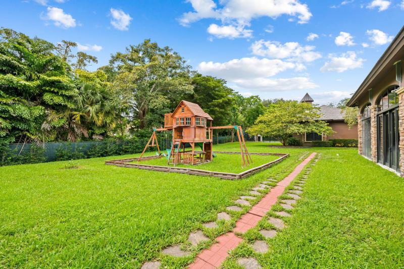  Single Family Homes Photo 12:  Parkland,  FL 33067