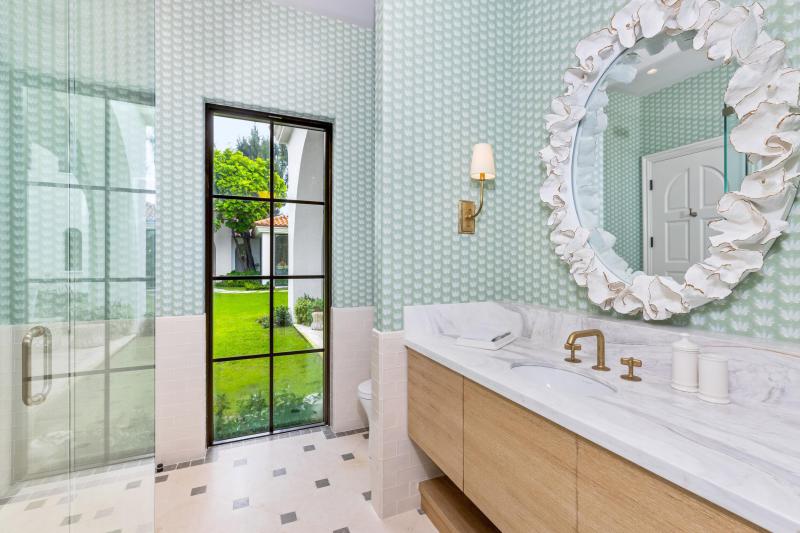  Single Family Homes Photo 25:  Palm Beach,  FL 33480