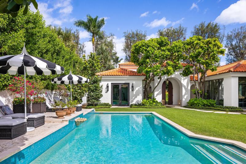  Single Family Homes Photo 3:  Palm Beach,  FL 33480
