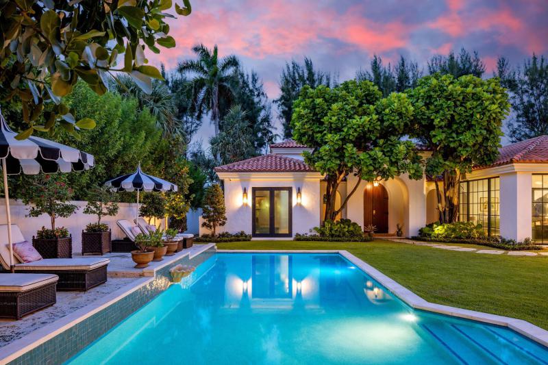  Single Family Homes Photo 4:  Palm Beach,  FL 33480