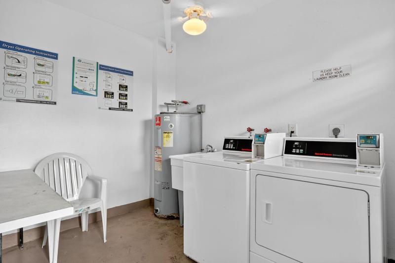  Condo & Townhome Photos