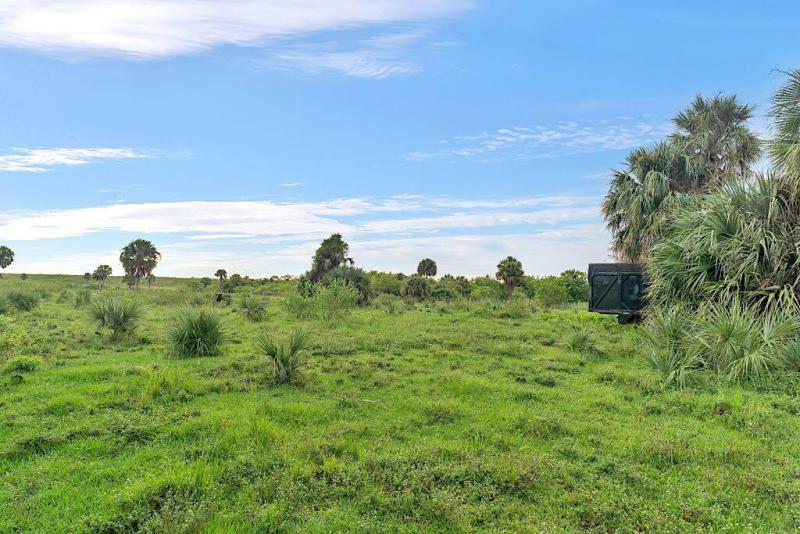  Commercial & Industrial Land Images 