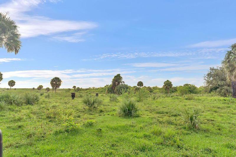  Commercial & Industrial Land Images 