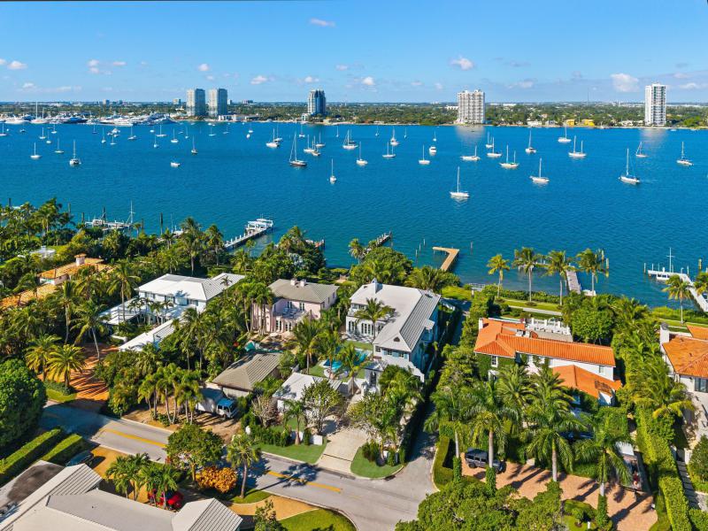  Single Family Homes Photo 2:  Palm Beach,  FL 33480