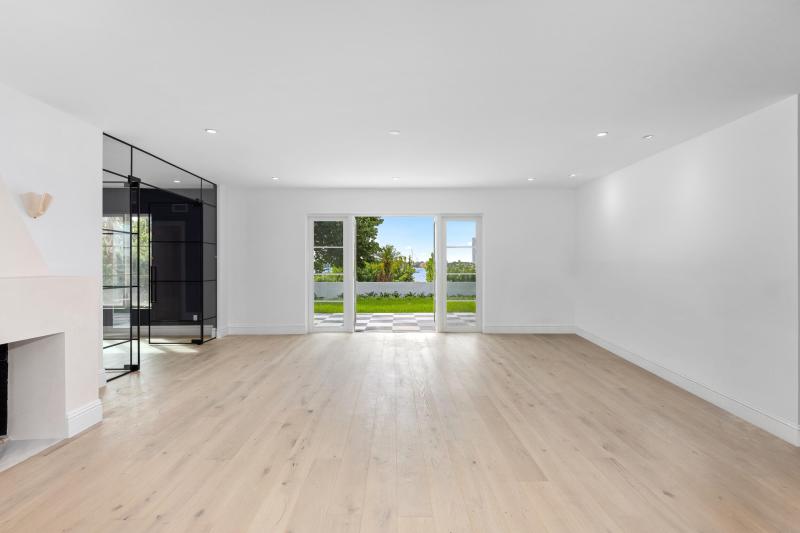 Single Family Homes Photo 5:  Palm Beach,  FL 33480