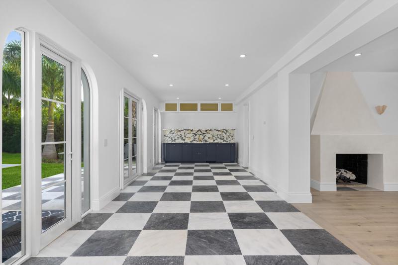  Single Family Homes Photo 9:  Palm Beach,  FL 33480
