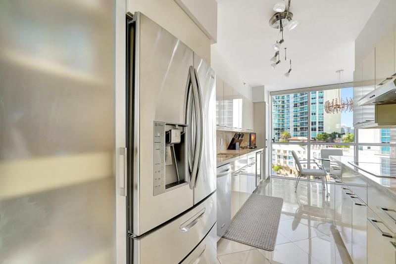  Condo & Townhome Photos