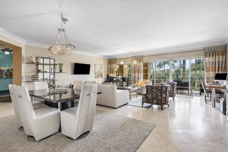  Condo & Townhome Photos