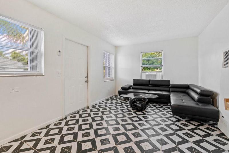 Duplex, Triplex and Fourplex Images