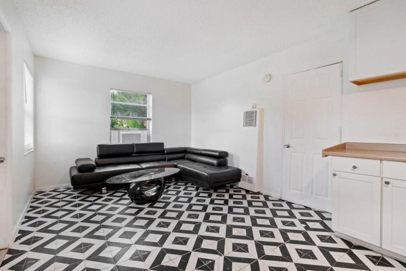 Duplex, Triplex and Fourplex Images