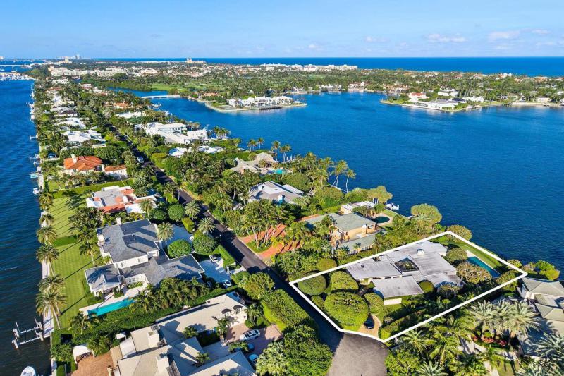  Single Family Homes Photo 12:  Palm Beach,  FL 33480
