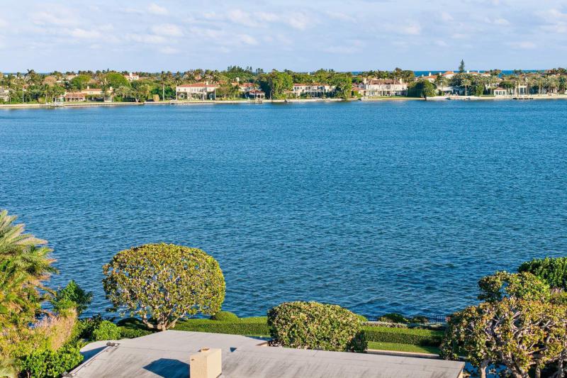 Single Family Homes Photo 14:  Palm Beach,  FL 33480