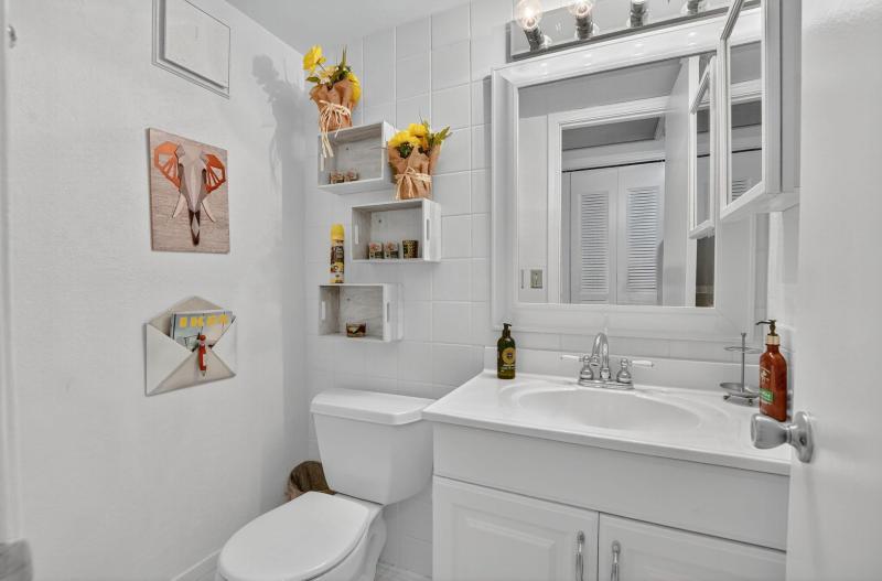  Condo & Townhome Photos
