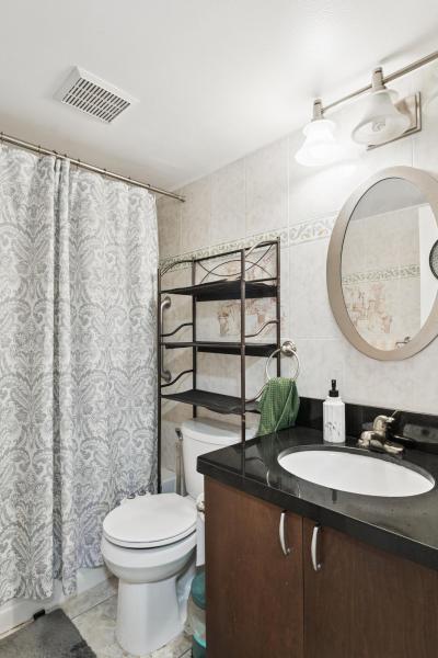  Condo & Townhome Photos