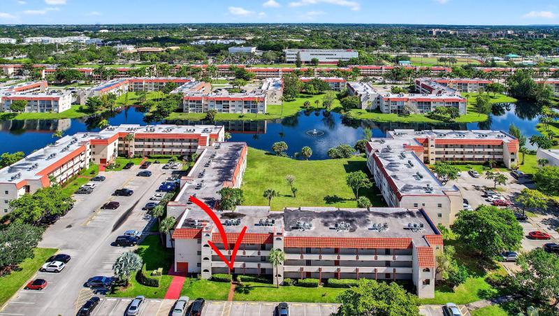  Condo & Townhome Photos