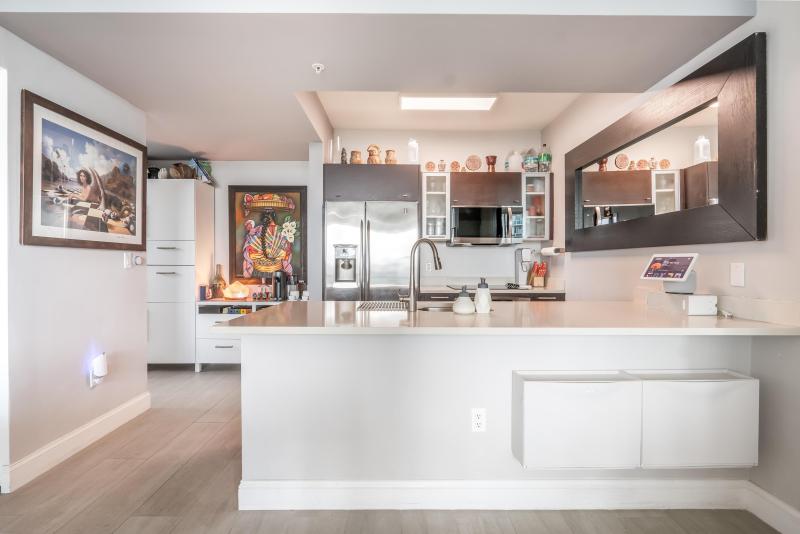  Condo & Townhome Photos