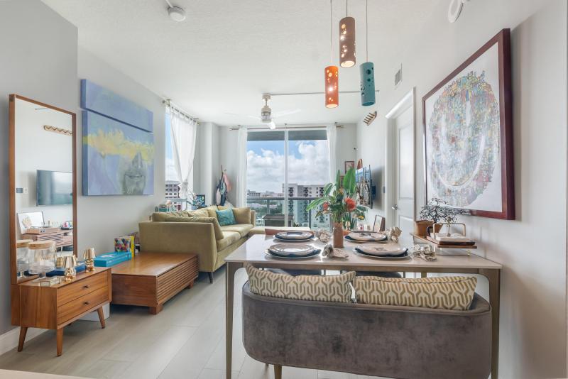  Condo & Townhome Photos