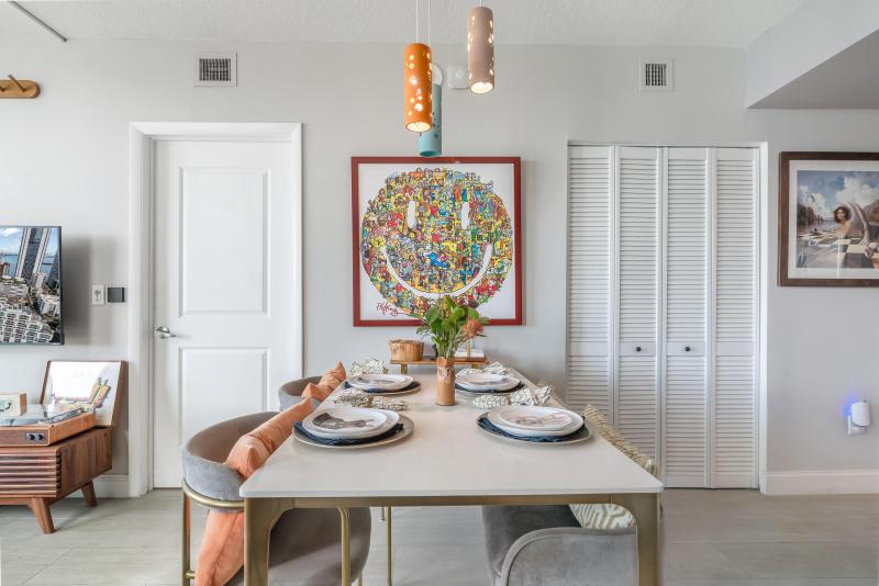  Condo & Townhome Photos