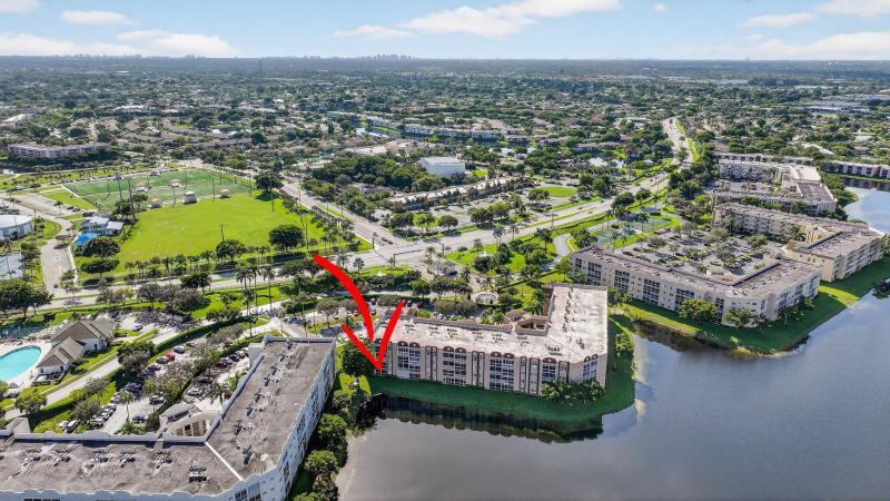  Condo & Townhome Photos