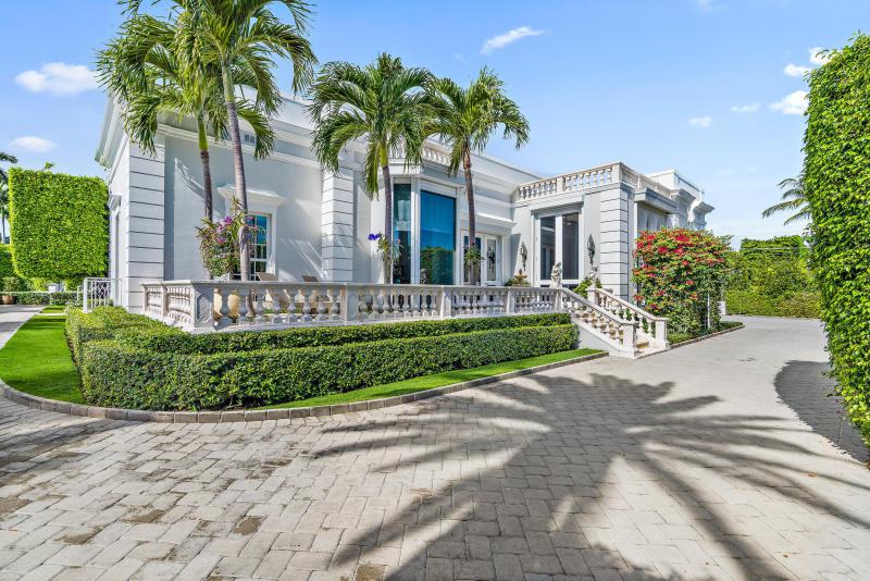  Single Family Homes Photo 3:  Palm Beach,  FL 33480