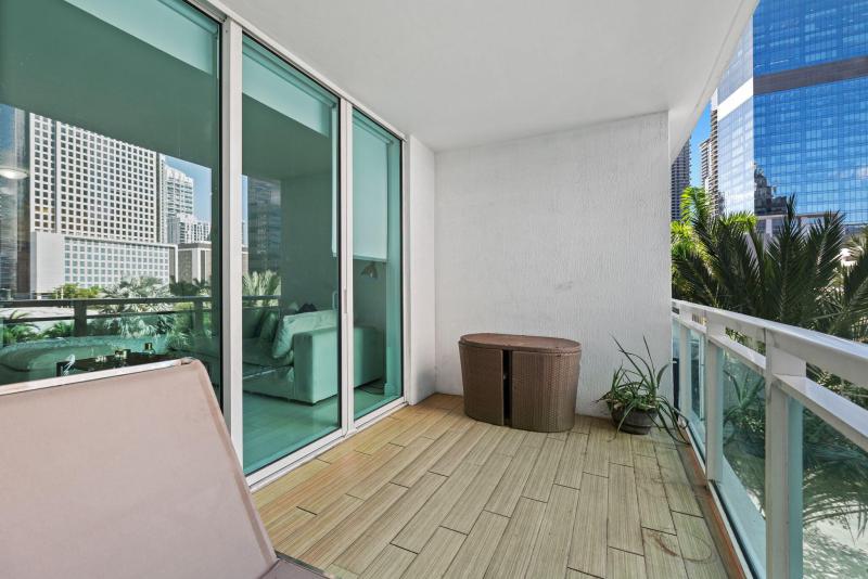  Condo & Townhome Photos