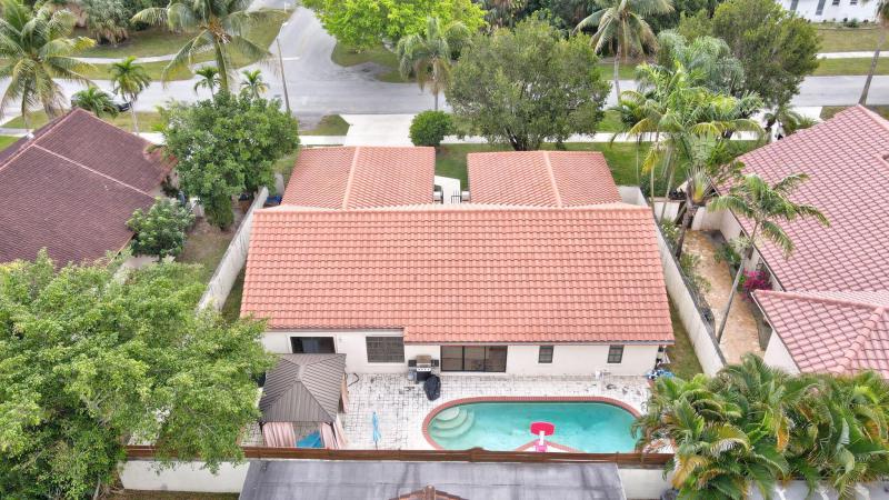  Single Family Homes Photo 33:  Deerfield Beach,  FL 33442