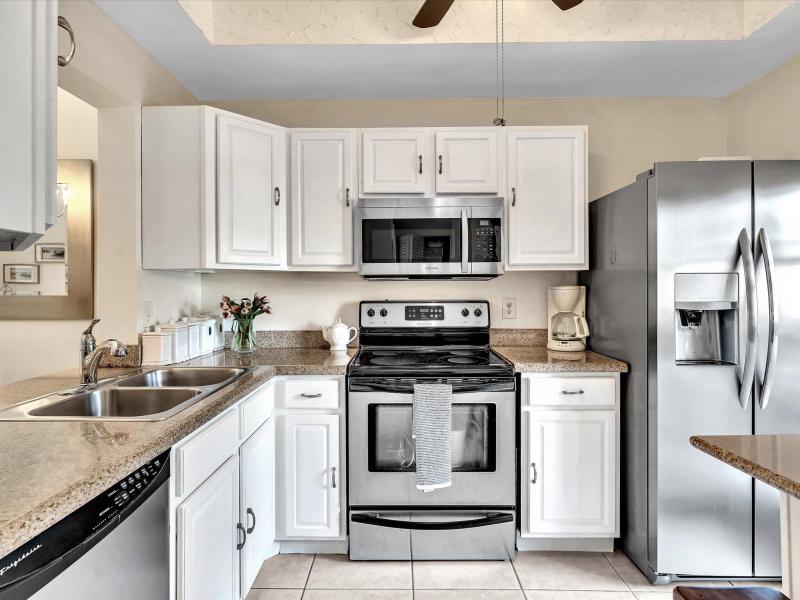  Condo & Townhome Photos