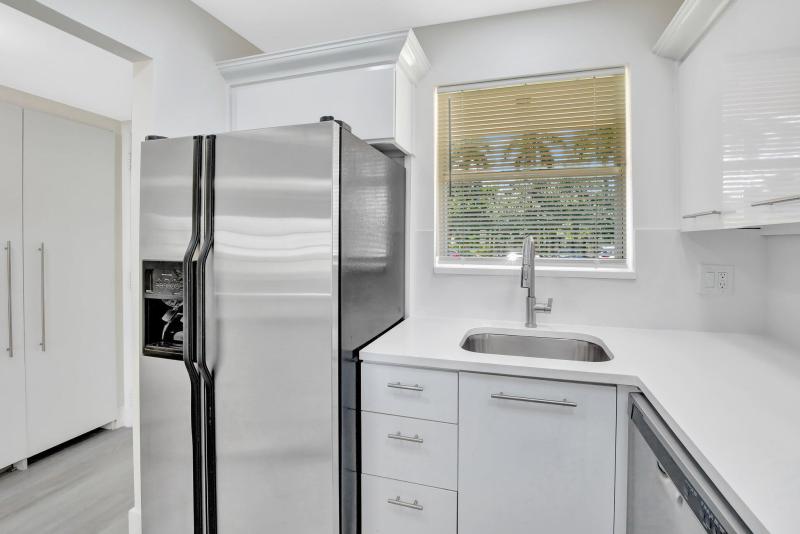 Condo & Townhome Photos