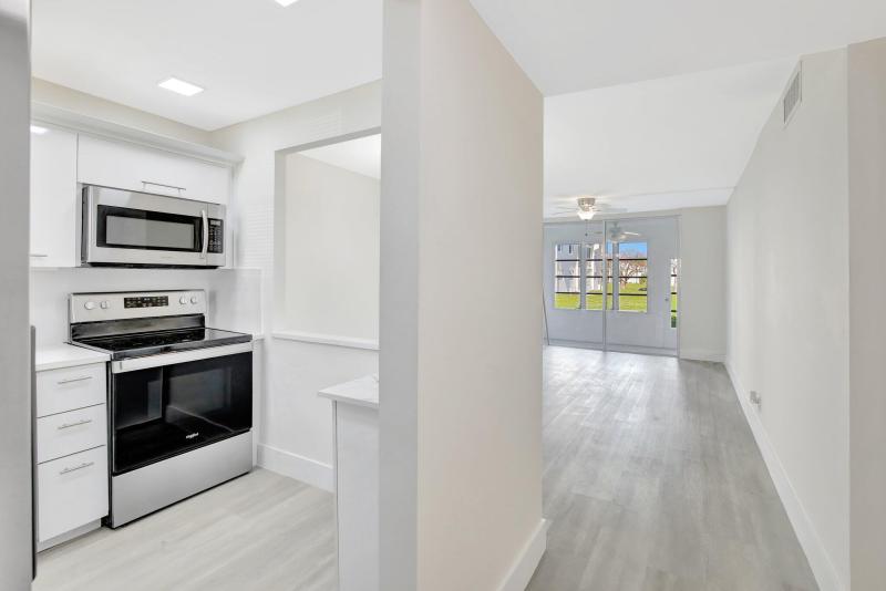  Condo & Townhome Photos