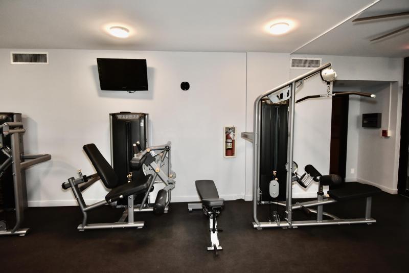  Condo & Townhome Photos