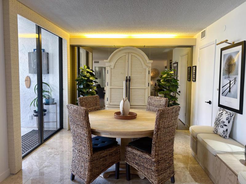  Condo & Townhome Photos