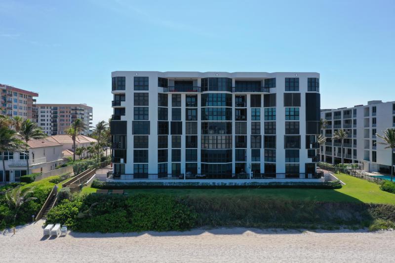  Condo & Townhome Photos