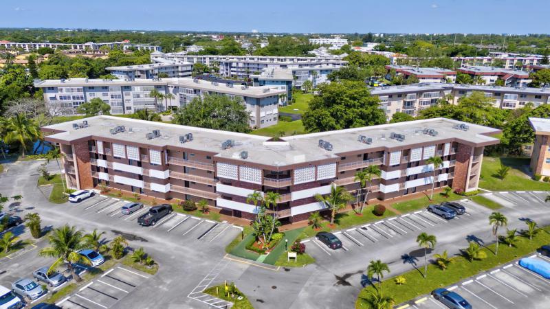  Condo & Townhome Photos