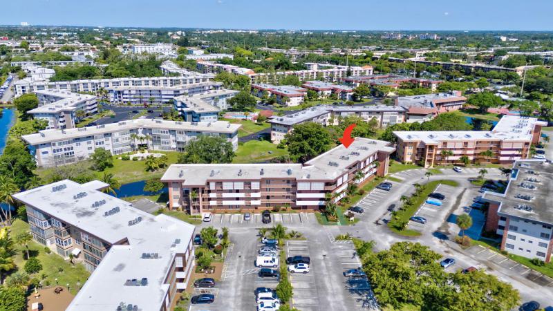  Condo & Townhome Photos