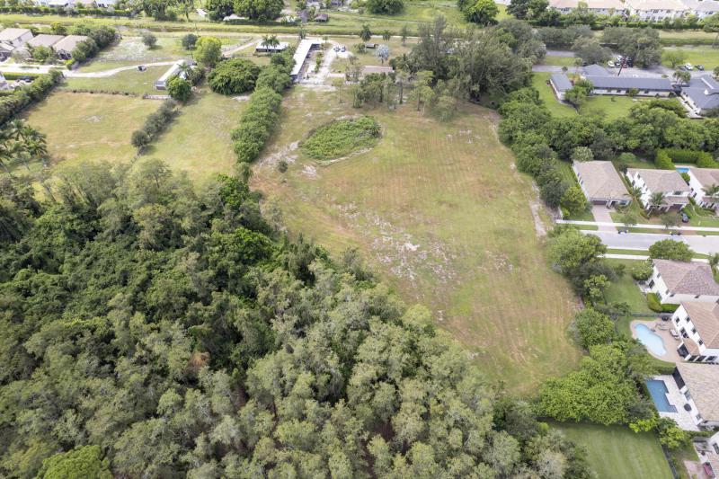  Commercial & Industrial Land Images 