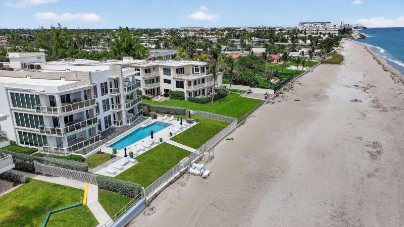  Condo & Townhome Photos