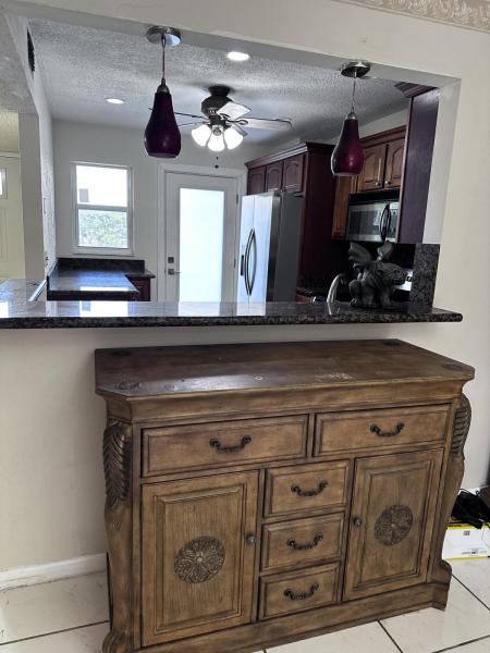  Condo & Townhome Photos