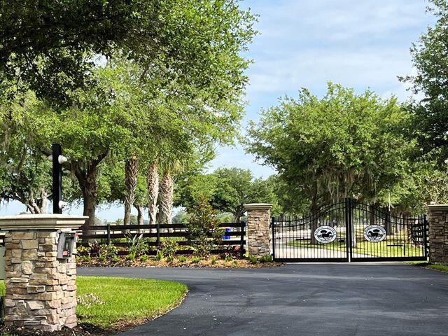  Commercial & Industrial Land Images 