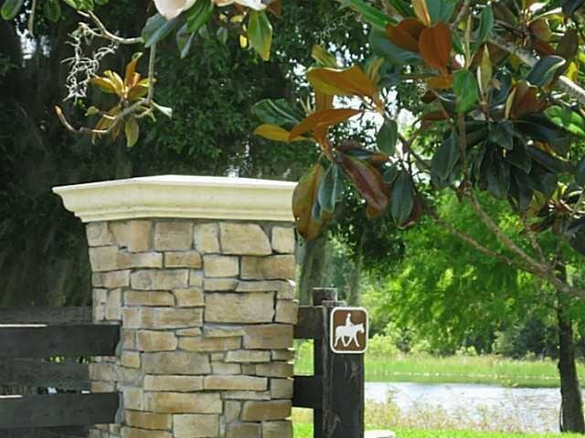  Commercial & Industrial Land Images 