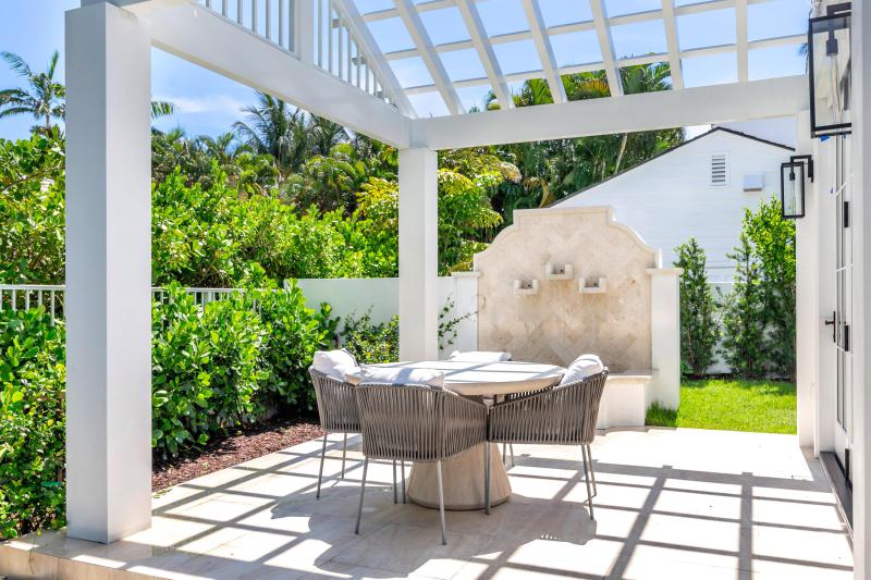 Single Family Homes Photo 40:  Palm Beach,  FL 33480