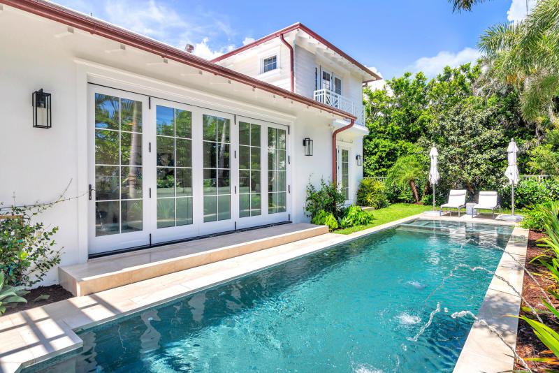  Single Family Homes Photo 5:  Palm Beach,  FL 33480