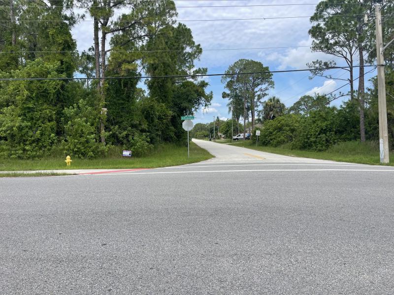  Commercial & Industrial Land Images 