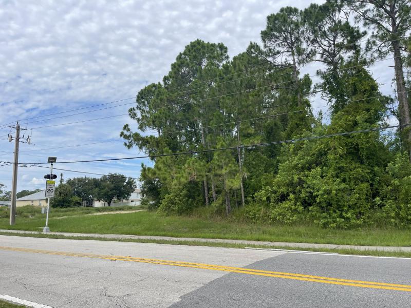  Commercial & Industrial Land Images 