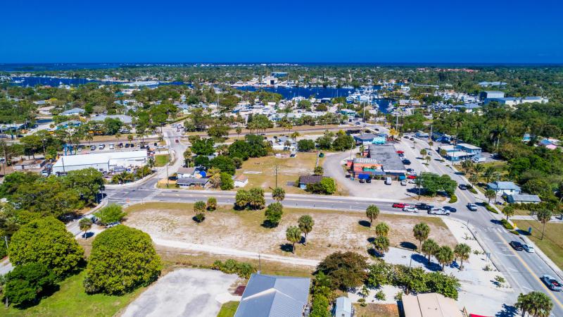  Commercial & Industrial Land Images 