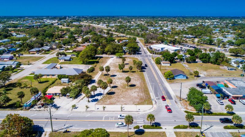  Commercial & Industrial Land Images 