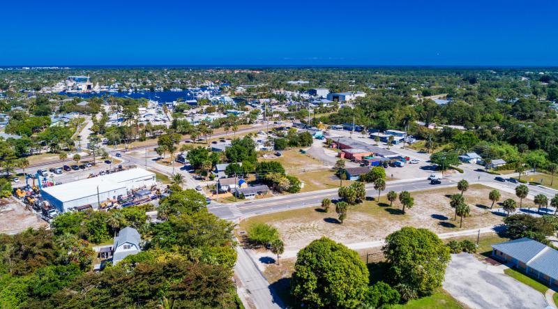  Commercial & Industrial Land Images 