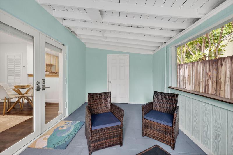 Duplex, Triplex and Fourplex Images